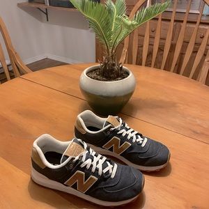 Women’s New Balance 574 Tennis Shoes- Size 10